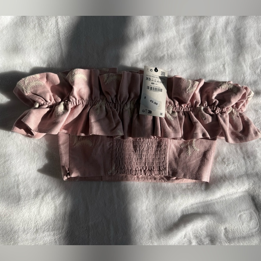 Zara Ruffled Off-Shoulder Crop Top β NWT π - Picture 3 of 4